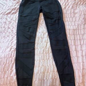 Lululemon Leggings with Geometric Mesh Cutouts